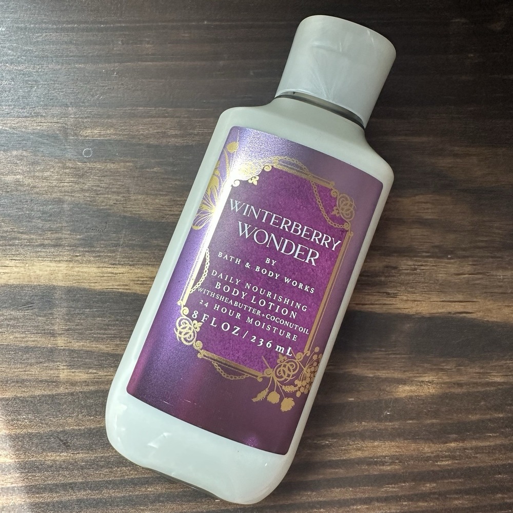Bath & Body Works Winterberry Wonder Daily Nourishing Body Lotion 8 oz NEW